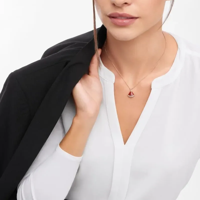 Bvlgari Divas Dream Necklace Rose Gold