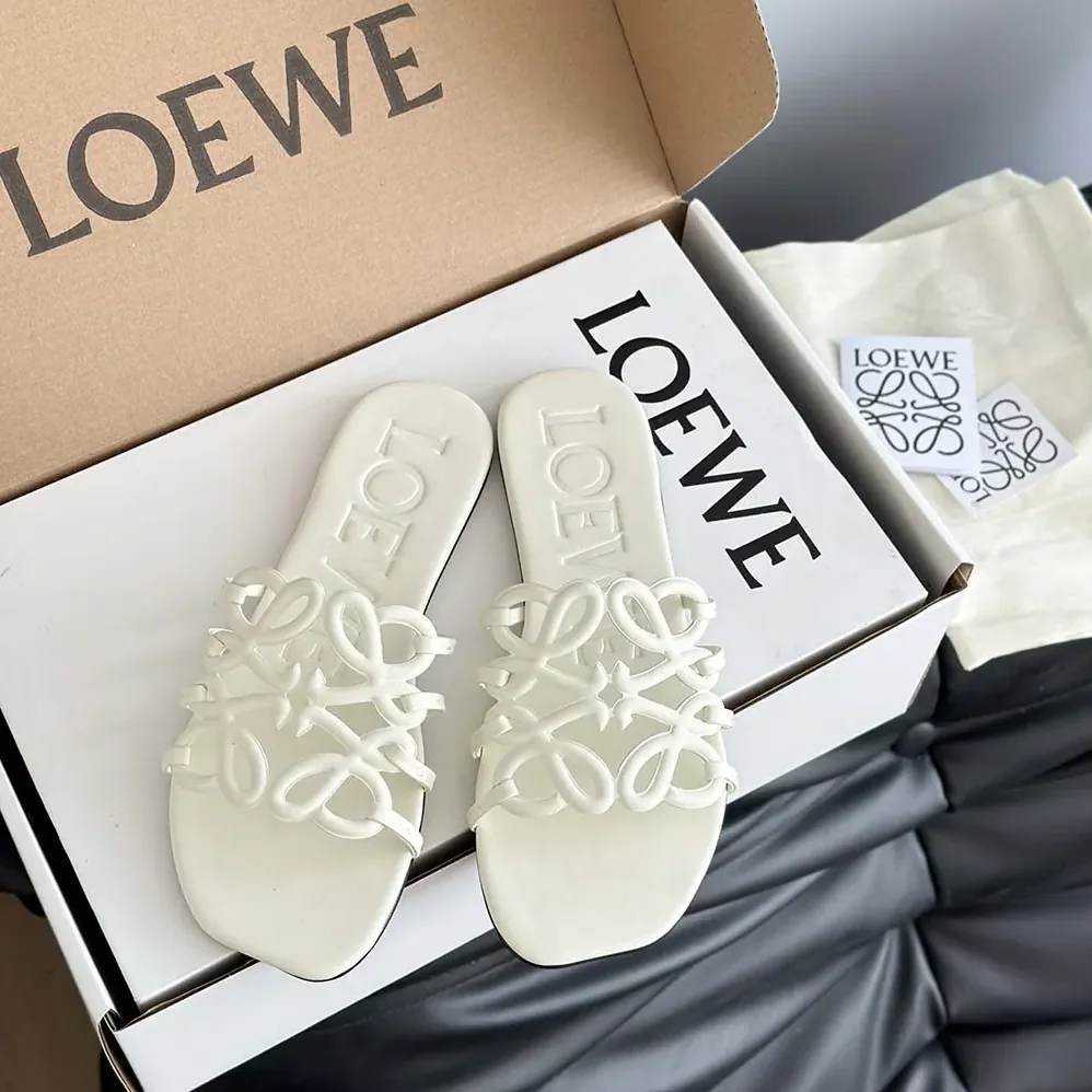 Loewe Petal Anagram Slide in Soft Calfskin for Women in White