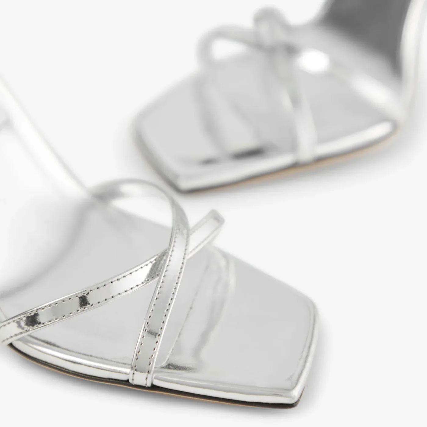 Jimmy Choo Metz 100 Metal Leather Sandal Silver METZ100QUI Jimmy Choo Metz 100 Metal Leather Sandal Silver METZ100QUI
