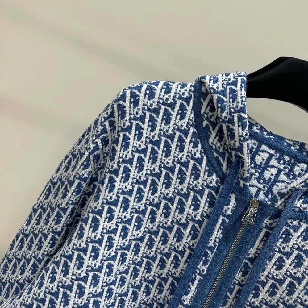 Dior Dioriviera Zipped Cardigan with Hood Blue Spongy Dior Oblique Cotton for Women in Blend Jacquard Dior Dioriviera Zipped Cardigan with Hood Blue Spongy Dior Oblique Cotton for Women in Blend Jacquard