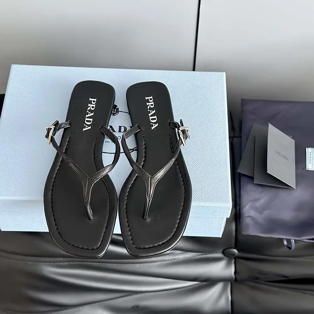 Prada Leather Thong Sandals for Women in Black Prada Leather Thong Sandals for Women in Black