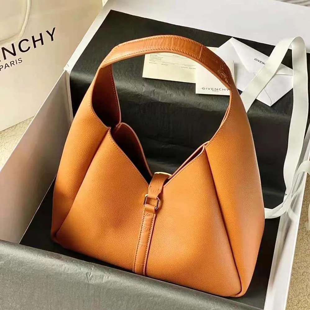 Givenchy Medium G-Hobo Bag in Smooth Leather for Women in Brown Givenchy Medium G-Hobo Bag in Smooth Leather for Women in Brown