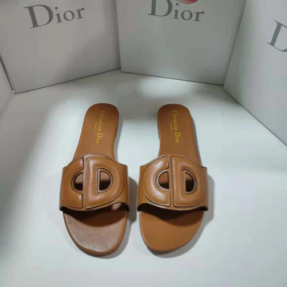 Dior D for Women in club Slide Camel Calfskin Dior D for Women in club Slide Camel Calfskin