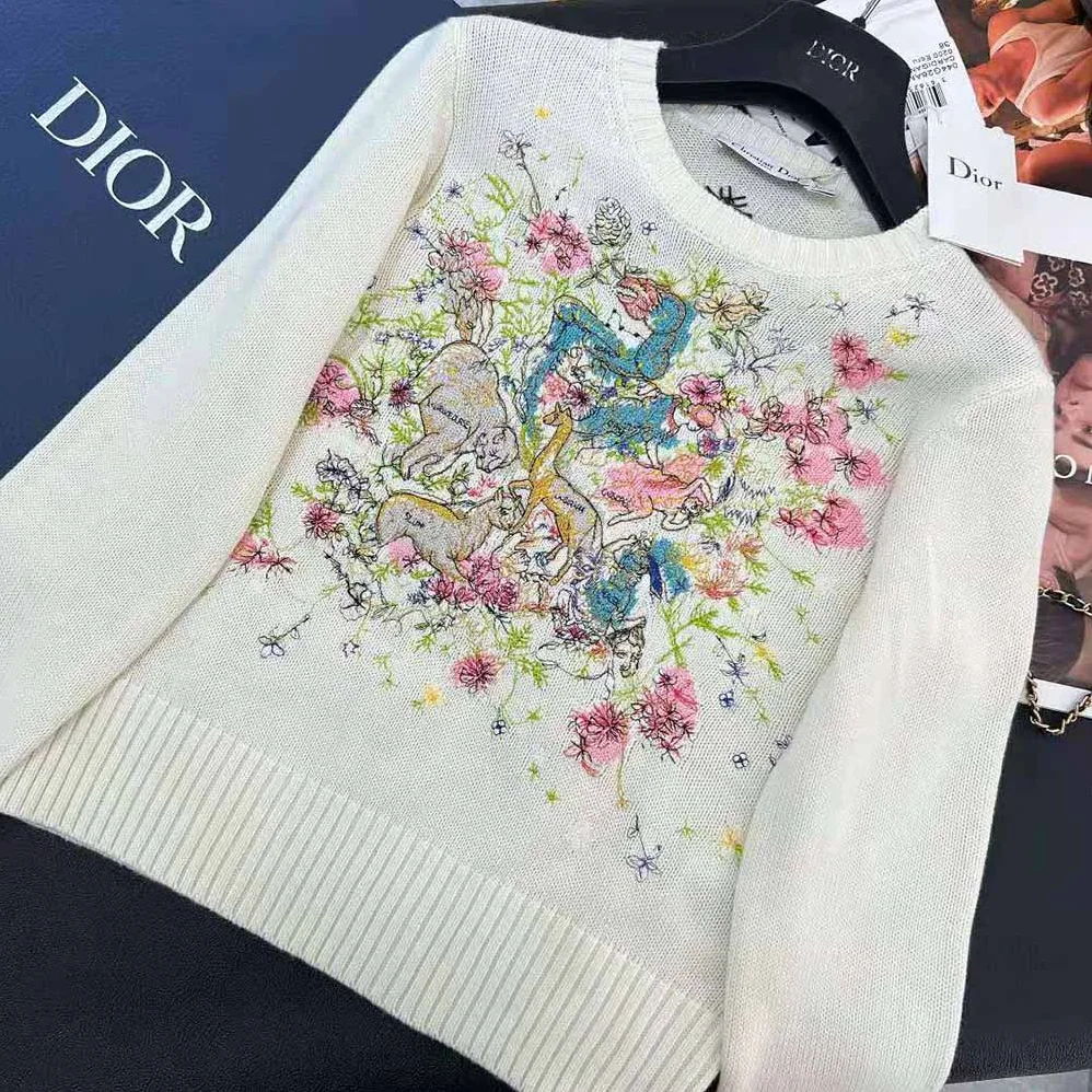 Dior Chez Moi Sweater Ecru Cashmere Intarsia Knit with Multicolor D for Women in Constellation Motif Dior Chez Moi Sweater Ecru Cashmere Intarsia Knit with Multicolor D for Women in Constellation Motif