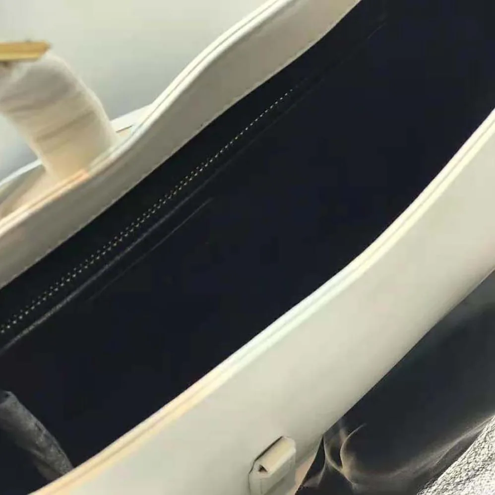 Saint Laurent YSL Le 5 A 7 Hobo Bag in Smooth Leather for Women in White