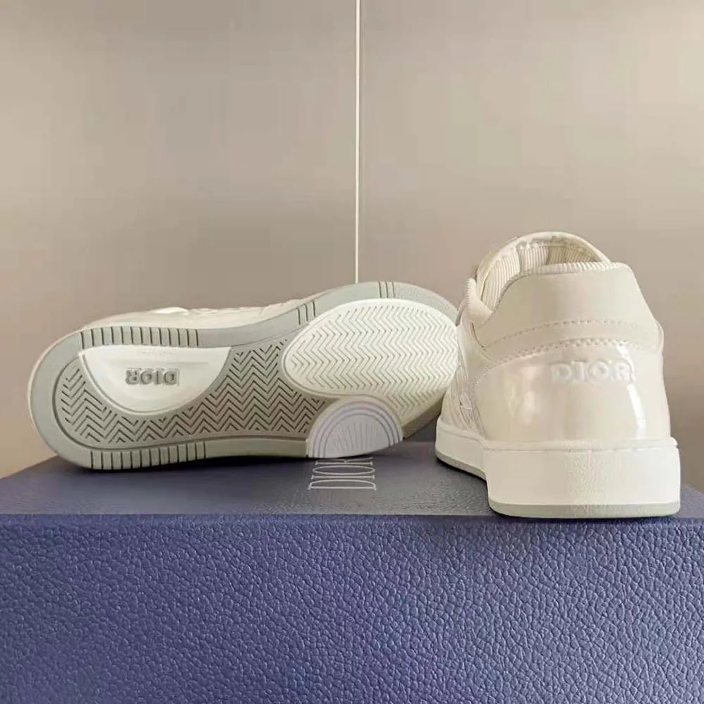 Dior B27 Low-top Sneaker Cream Patent Calfskin and Dior Oblique Gravity Leather for Men