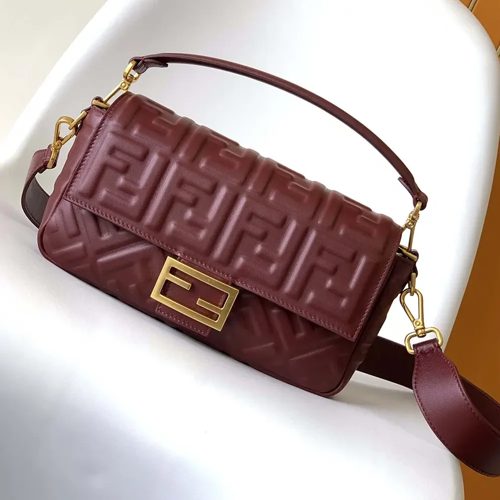 Fendi Medium Baguette Maroon Leather Bag for Women