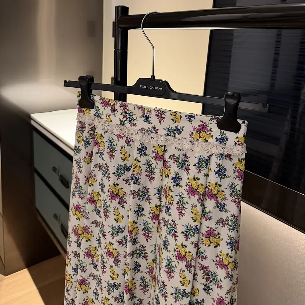 Dolce Gabbana D&G Small Floral for Women in Print Poplin Skirt Dolce Gabbana D&G Small Floral for Women in Print Poplin Skirt