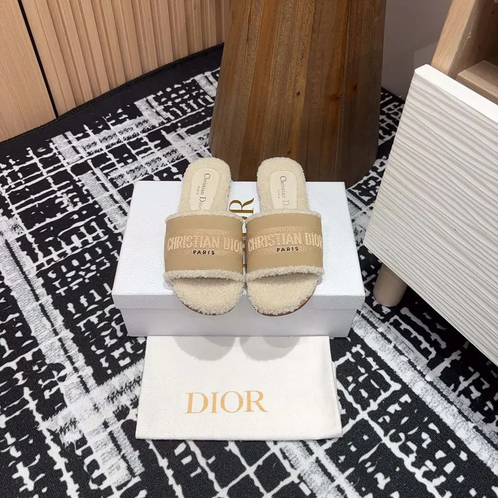 Dior Dway Slide Beige Calfskin and Embroidered Cotton for Women Dior Dway Slide Beige Calfskin and Embroidered Cotton for Women