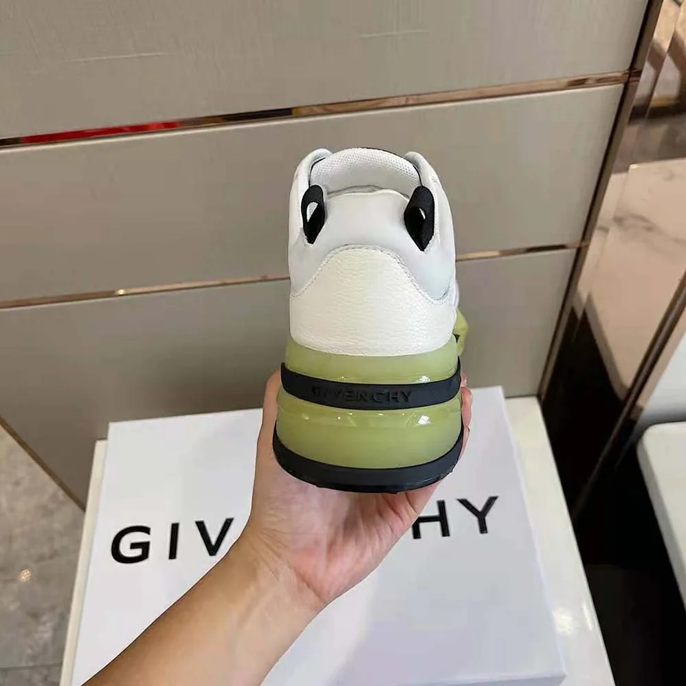 Givenchy Giv 1 Sneakers in Leather and Mesh for Unisex in White Givenchy Giv 1 Sneakers in Leather and Mesh for Unisex in White