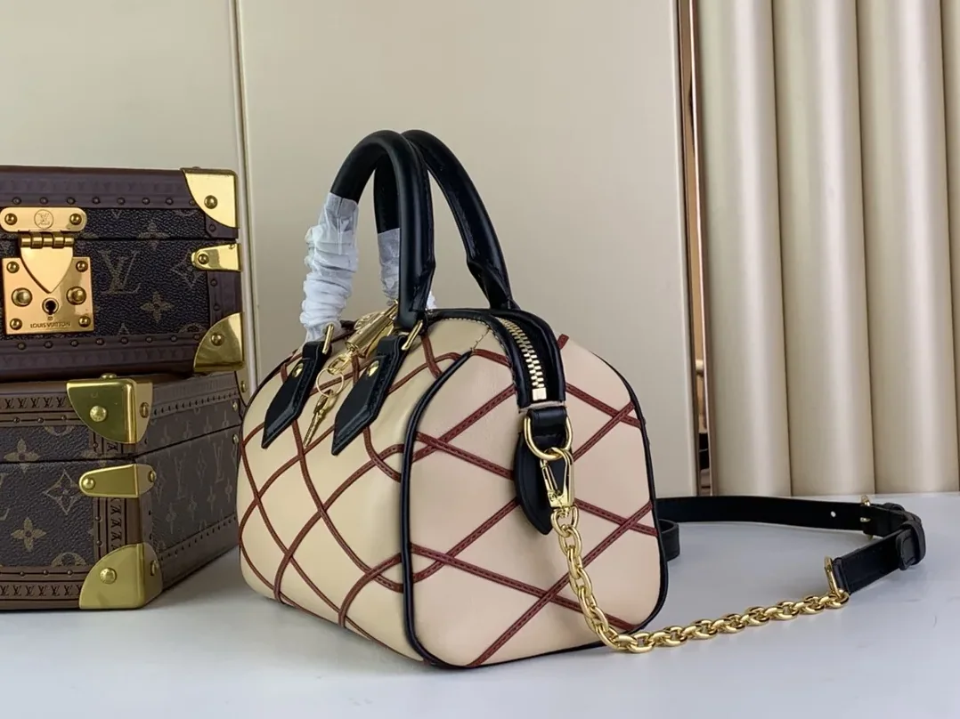 Louis Vuitton Speedy Bandouliere 20 Top Handle Bag in Beige/ Red Gold Hardware