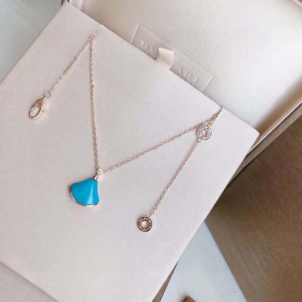 Bvlgari DIVAS' DREAM Necklace in 18 KT Rose Gold with Pendant Set for Women in Blue