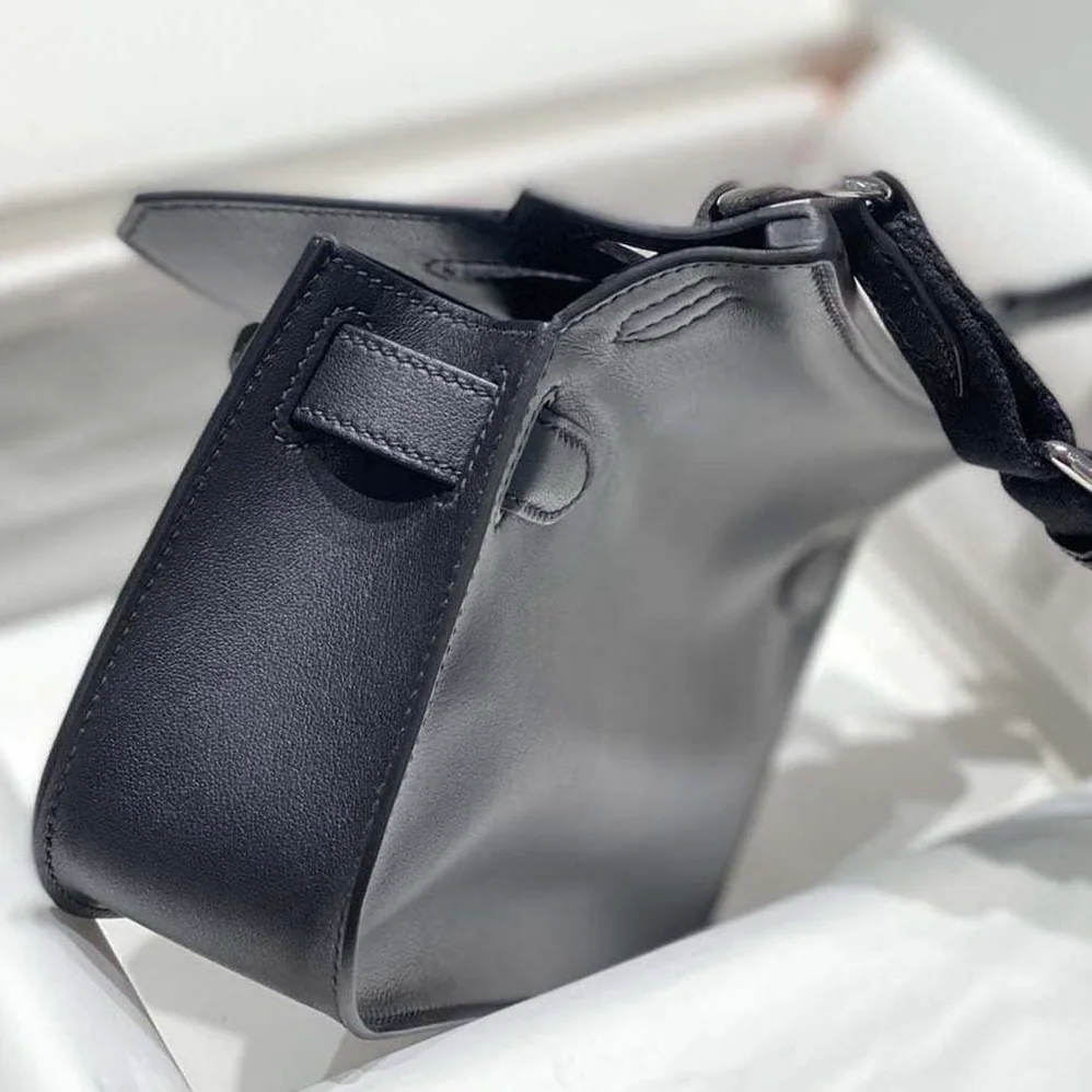 Hermes Jyspiere in Evercolor Leather for Women in Black/Silver Hermes Jyspiere in Evercolor Leather for Women in Black/Silver